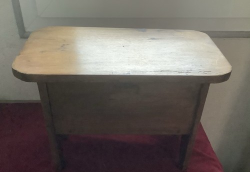 Joli banc coffre - joli, cirage